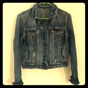 American Eagle Outfitters Cropped Jean Jacket